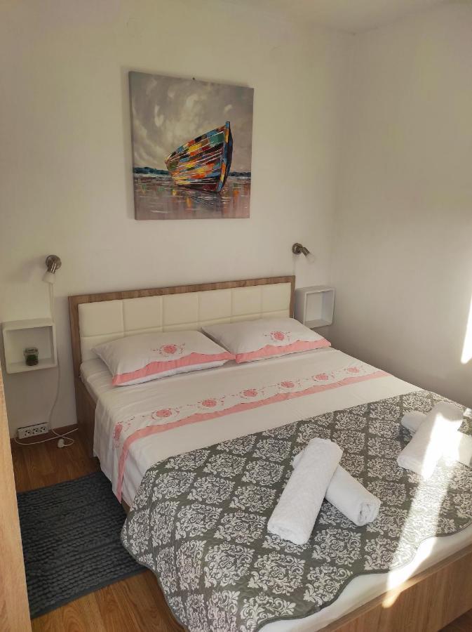 Apartments Pivac - Lokva Rogoznica Εξωτερικό φωτογραφία